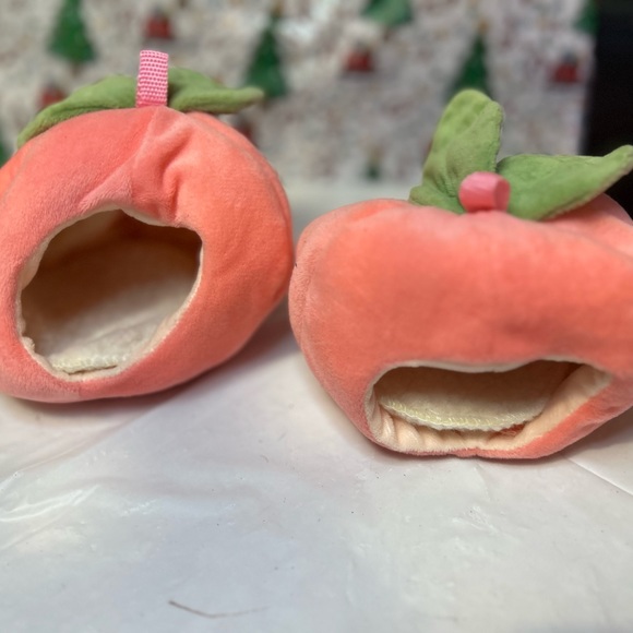 Reserved two peach houses, and one blue house - Picture 8 of 11